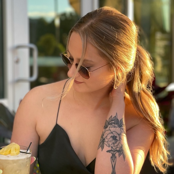 • meet your seller • - Picture 4 of 4